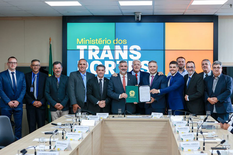 Brasil firma la orden de inicio para desarrollar un proyecto vial en la BR-470/RS