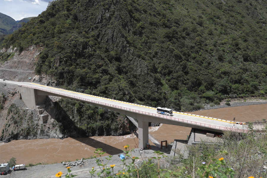 Perú: Puente Kutuctay que une Cusco y Apurímac será inaugurado