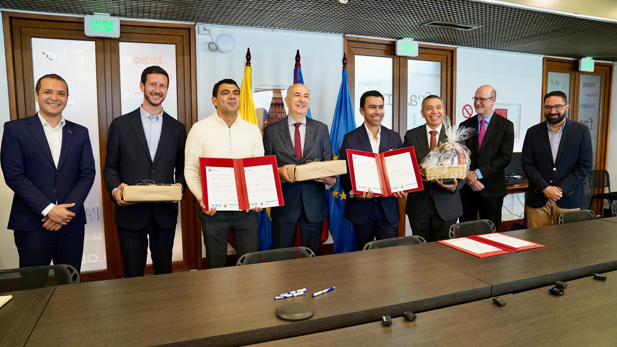 Colombia: Agencia Francesa de Desarrollo apoyará construcción del cable aéreo de Soacha