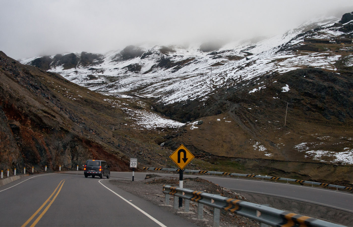 Perú dará mantenimiento a 25 000 kilómetros de carreteras en todo el país