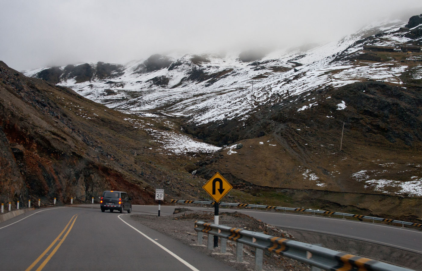 Perú invierte en el mantenimiento de 160 km de carretera en Cusco 