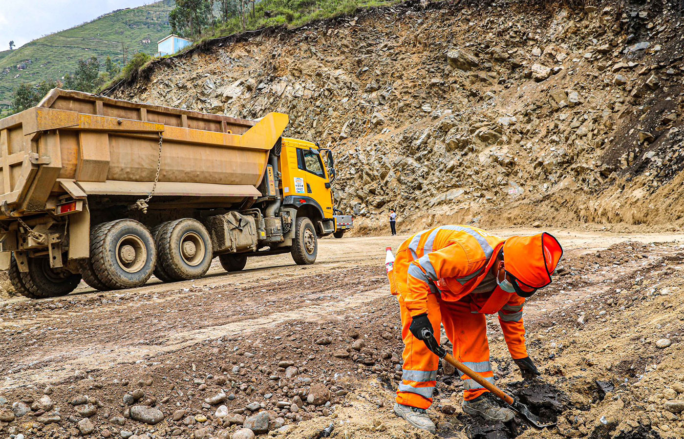 Perú: Gobierno ejecutará importantes carreteras para Huánuco