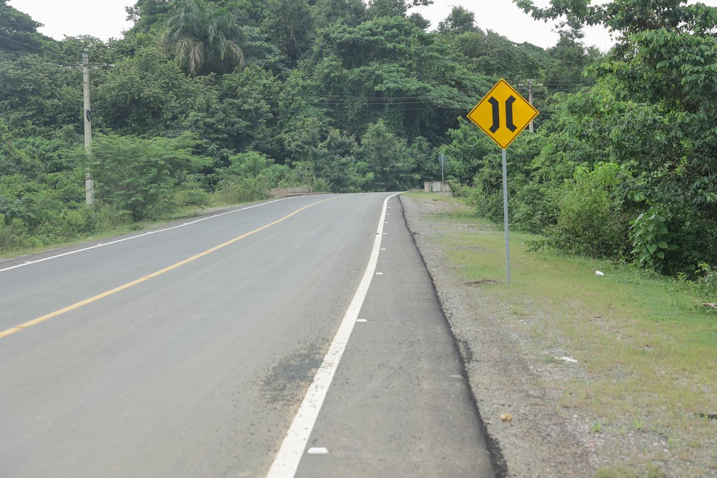 República Dominicana entrega carretera reconstruida de 12.8 km