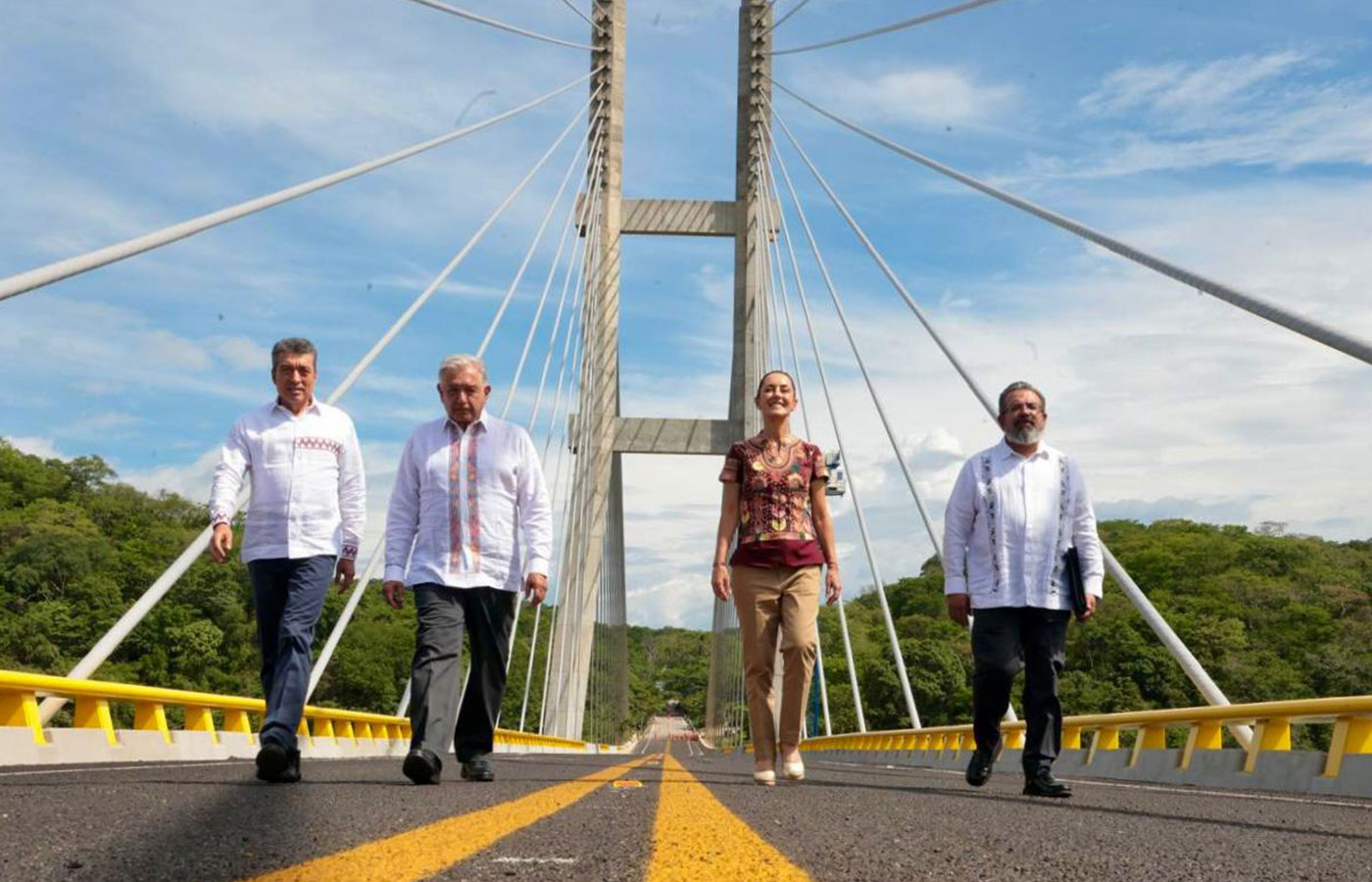 México inauguró el nuevo puente atirantado La Concordia