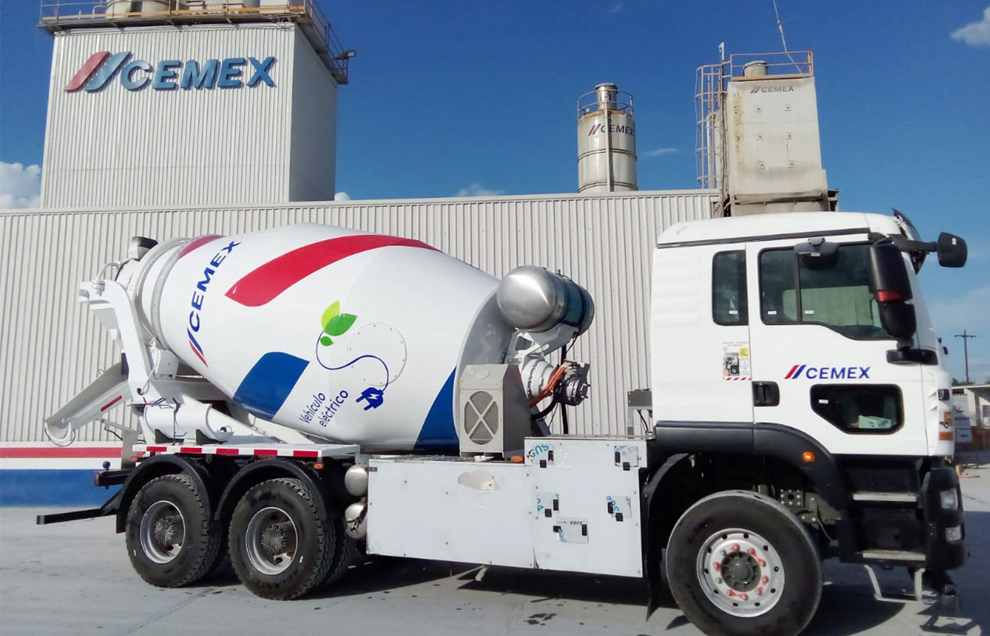 Cemex integra camiones revolvedores eléctricos a su flota