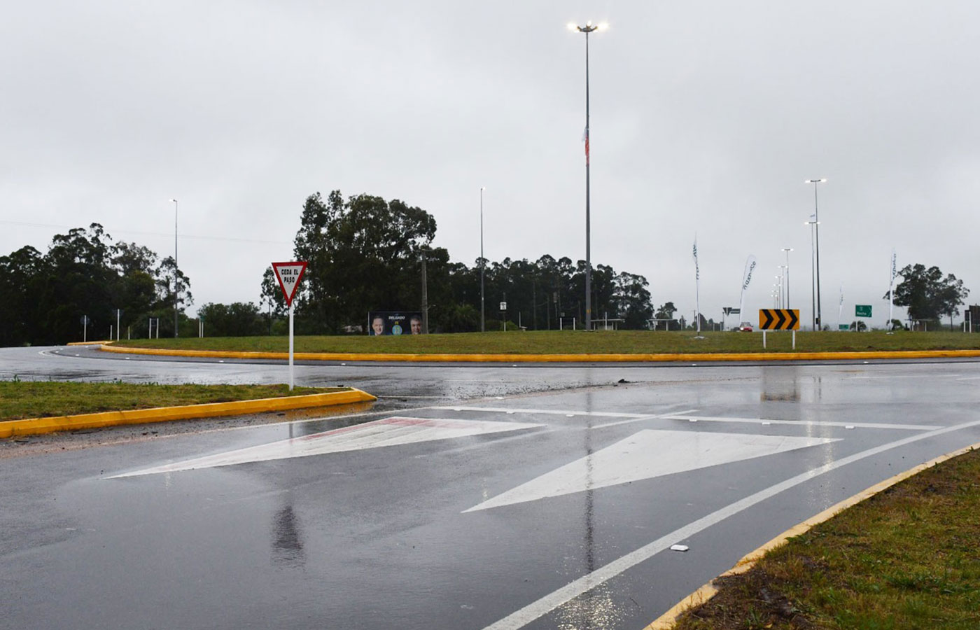 Uruguay poner en servicio 17 km de doble vía en la Ruta 9 