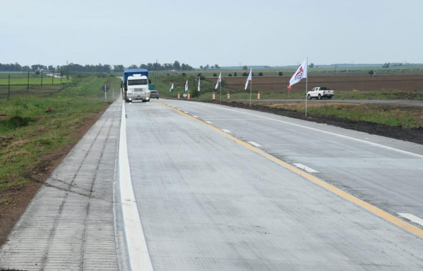 Uruguay inaugura tramo rehabilitado de la Ruta 25 