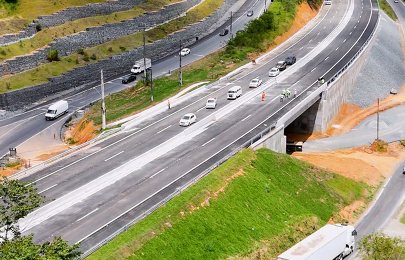 Brasil: DNIT finaliza otros dos viaductos en la BR-470 en Santa Catarina