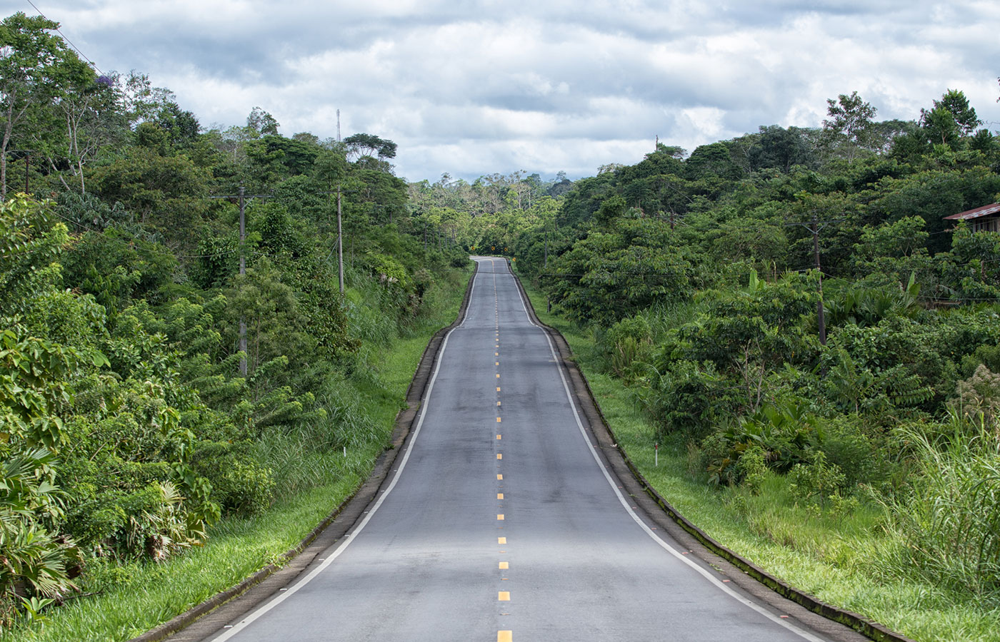 Perú Mantenimiento del Corredor Vial Interoceánico Sur tiene un avance de 92%