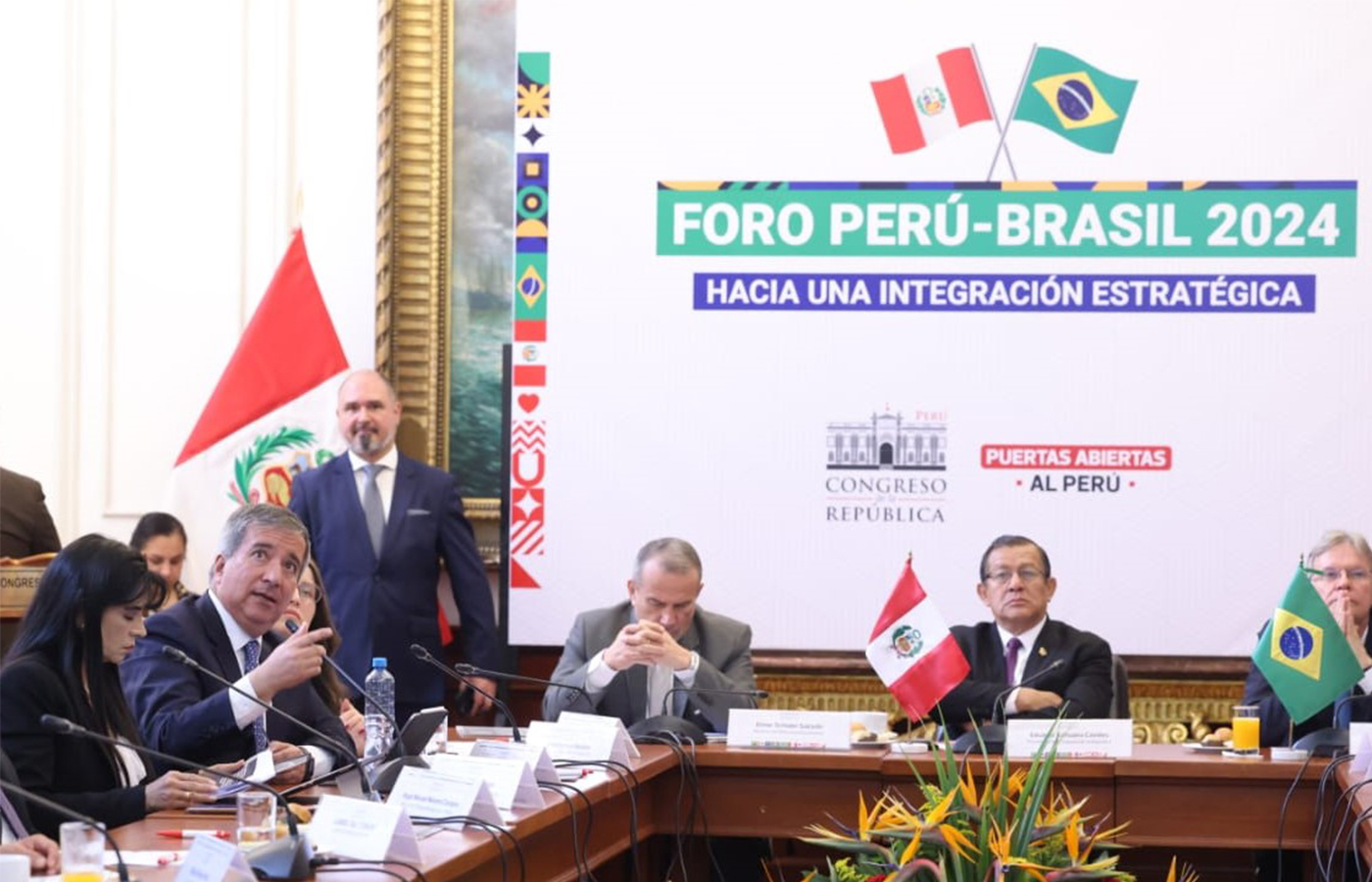 Proyectos estratégicos para la conexión vial y fluvial entre Perú y Brasil