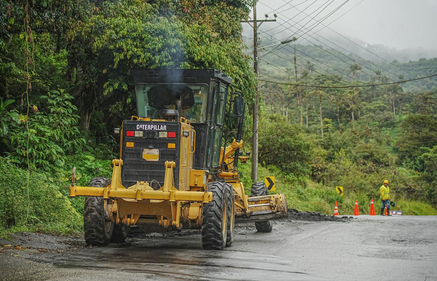 Gobierno de Ecuador garantiza recuperación de la vía E45