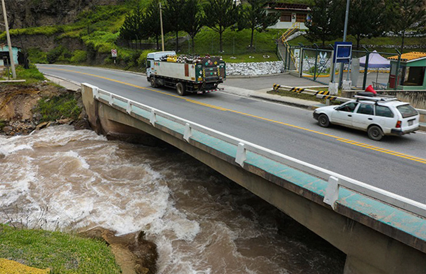 Perú: Realizarán estudio para reemplazo de tres puentes en la Carretera Central