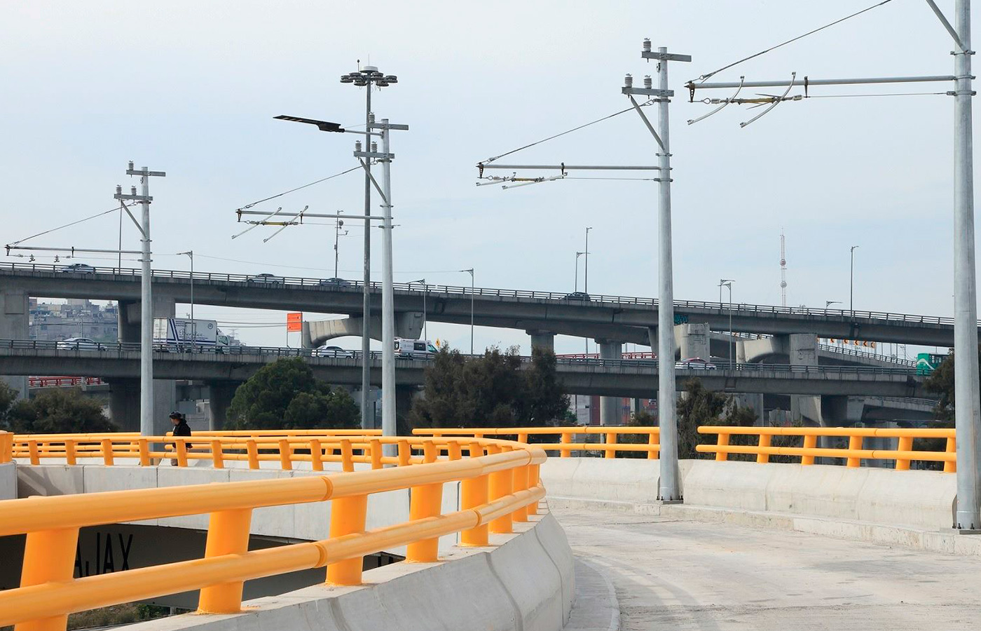 México: Concluye viaducto elevado del Trolebús Chalco-Santa Marta